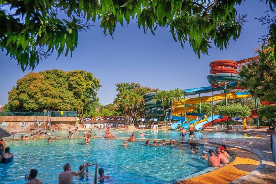Hotel Spazzio Diroma Cafe Da Manha E Acesso Ao Acqua Park Caldas Novas Exterior photo